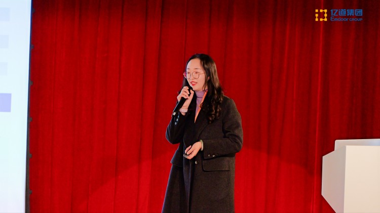 التآزر في العمل: تحصين العمود الفقري التشغيلي1 التآزر في العمل: تحصين العمود الفقري التشغيلي1