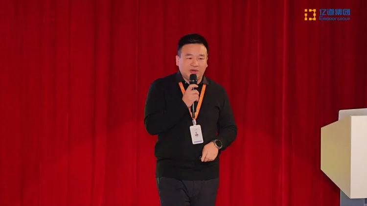 التآزر في العمل: تحصين العمود الفقري التشغيلي3 التآزر في العمل: تحصين العمود الفقري التشغيلي3