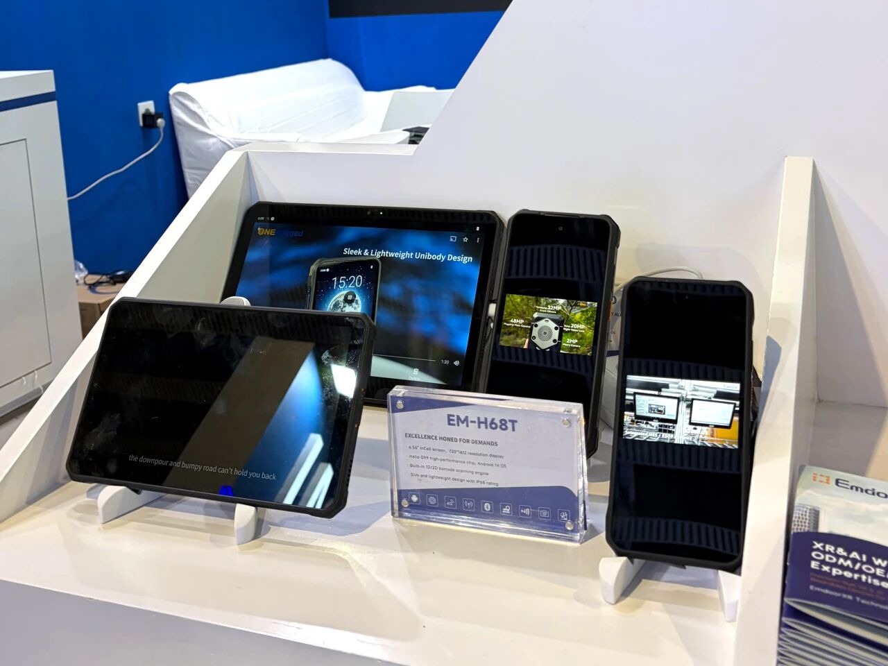 تشكيلة المحطة الطرفية الوعرة في الهواء الطلق display