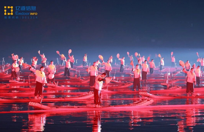 Outdoor stage performance of انطباع ليو سانجي in Guilin