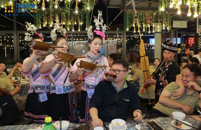 Celebration for Emdoor colleagues marking ten years of service