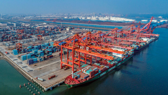 EM-I10U Tablet Boosts Productivity in Zhanjiang Wharf Challenge